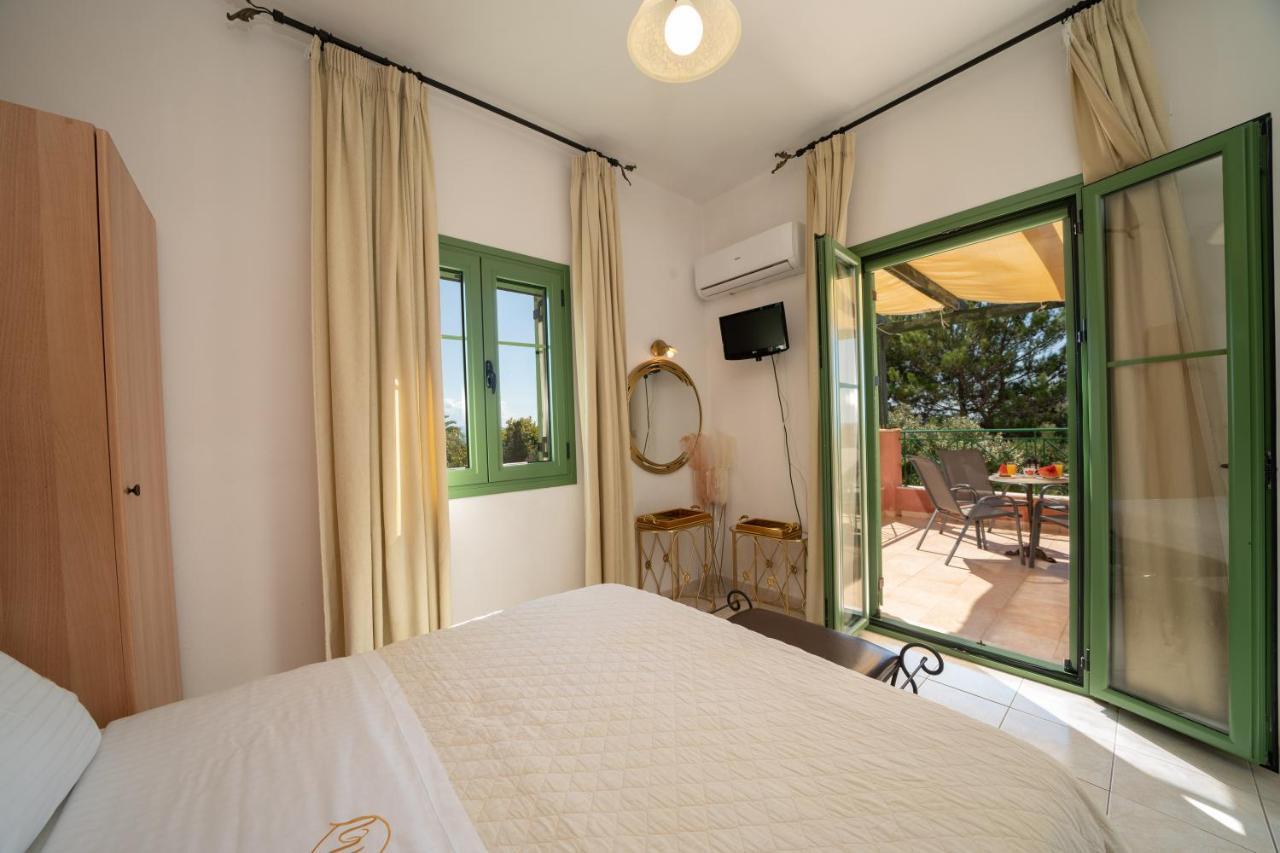 Monambeles Villas Svoronata Exterior foto